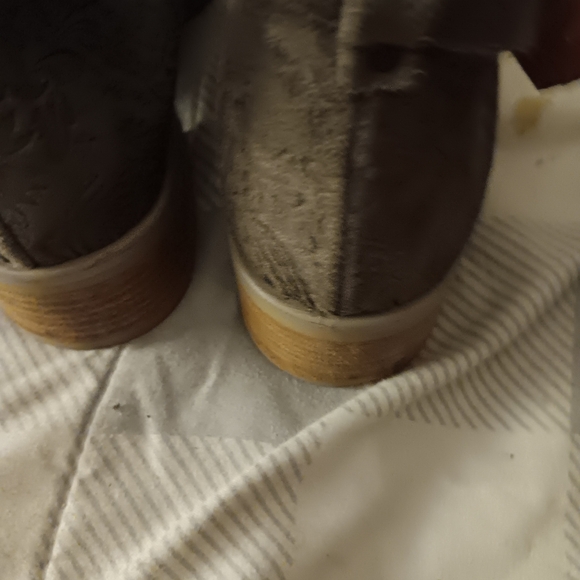 TARA M KEEGAN ANKLE BOOTS - Picture 6 of 12